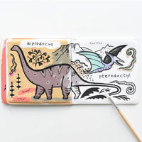 Who loves Dinosaurs? Bath Book