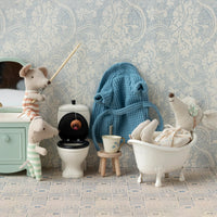 Mouse Bathtub