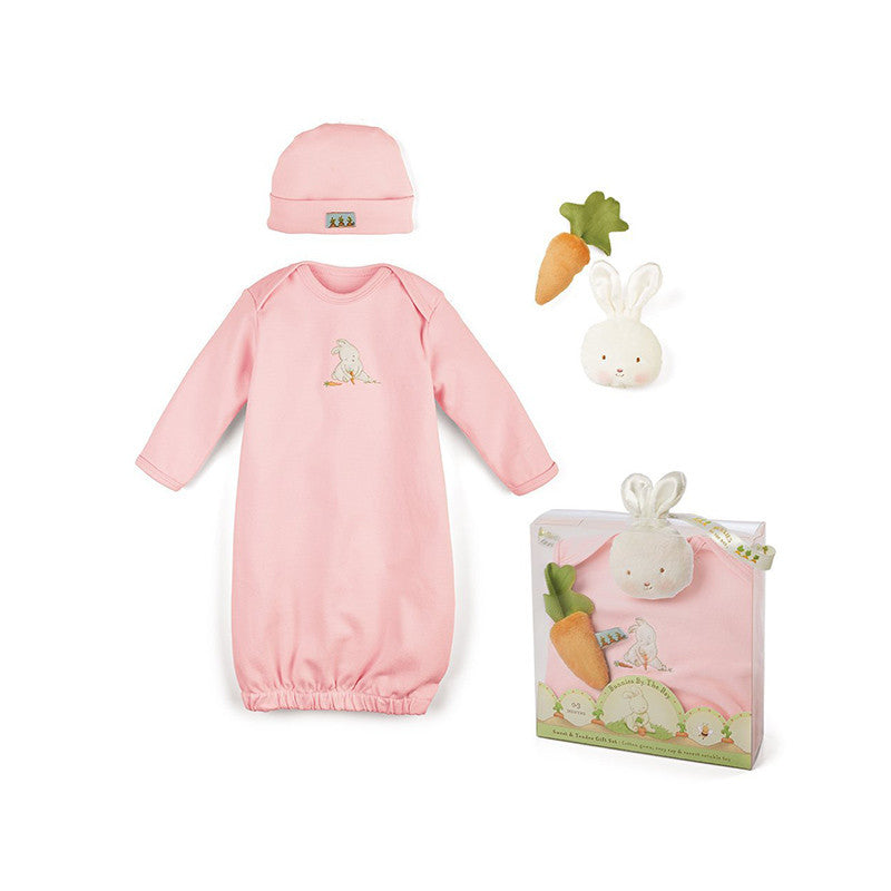 Peaches loves newborns and loves Layettes even more! Shop our collection of Layettes for your new bundle of joy at Peaches!