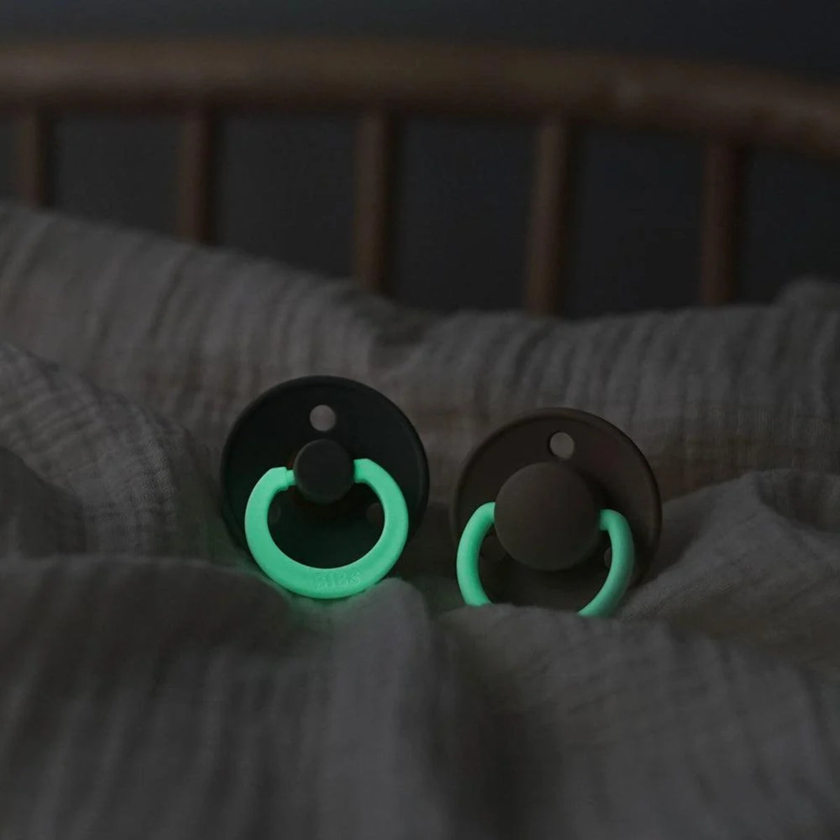 Colour Pacifier in Petrol Glow