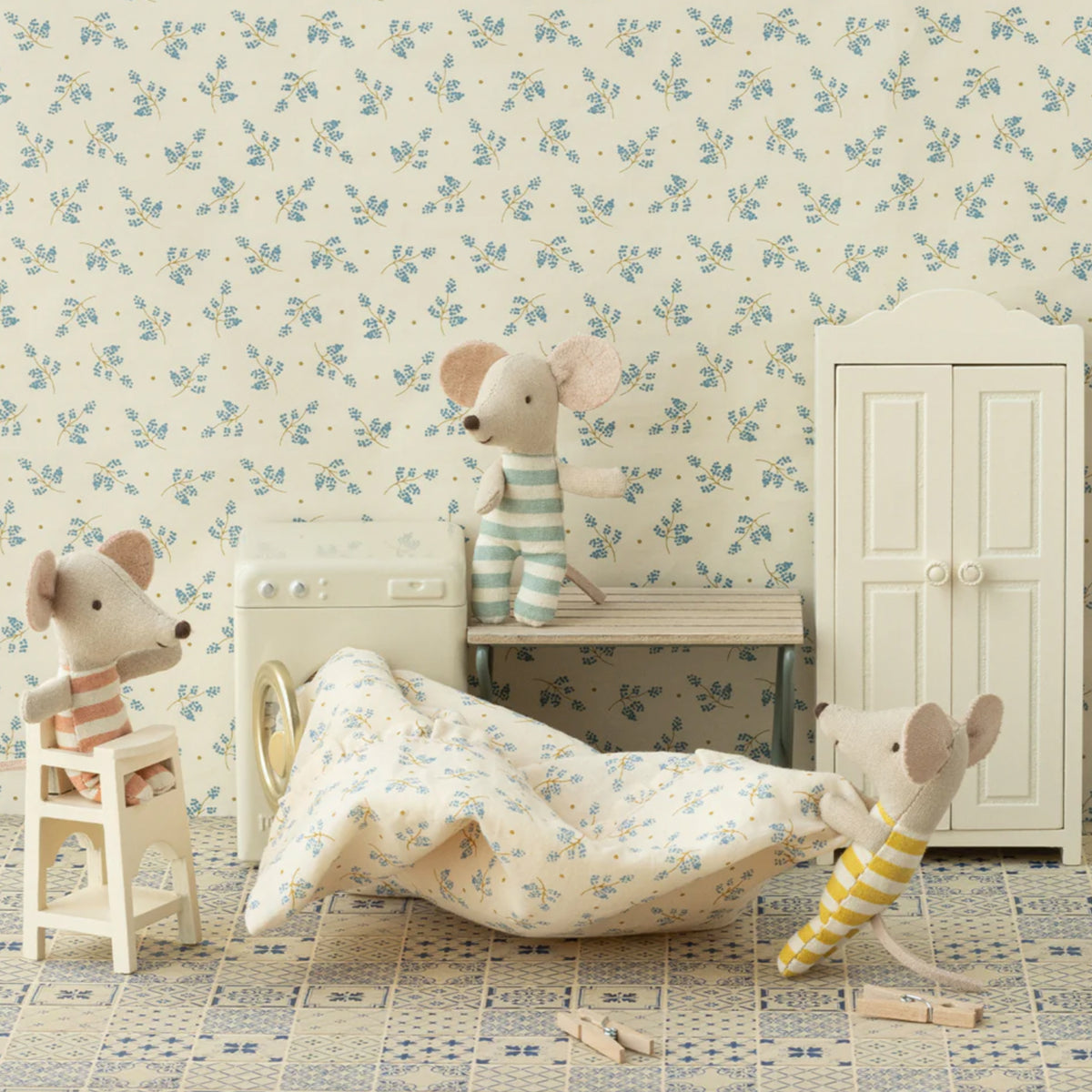 Mouse Off-White High Chair