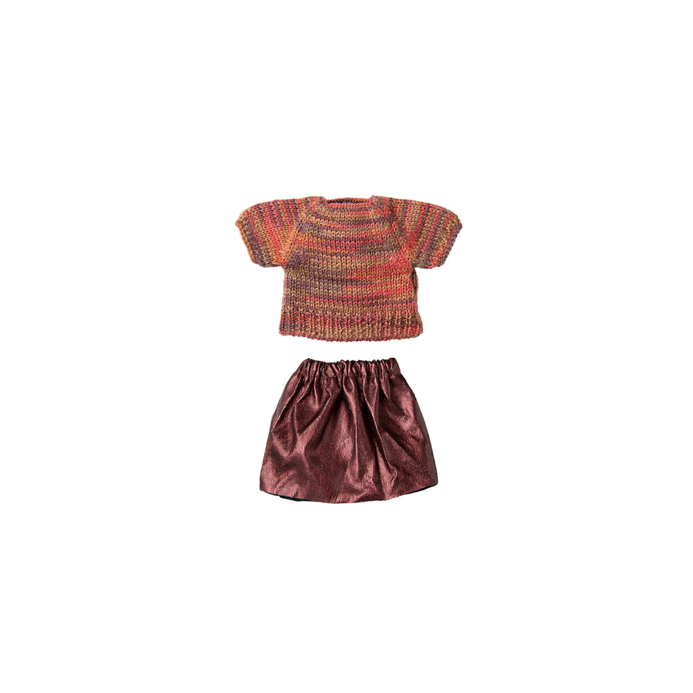 Skirt and Knitted Blouse for Mum Mouse