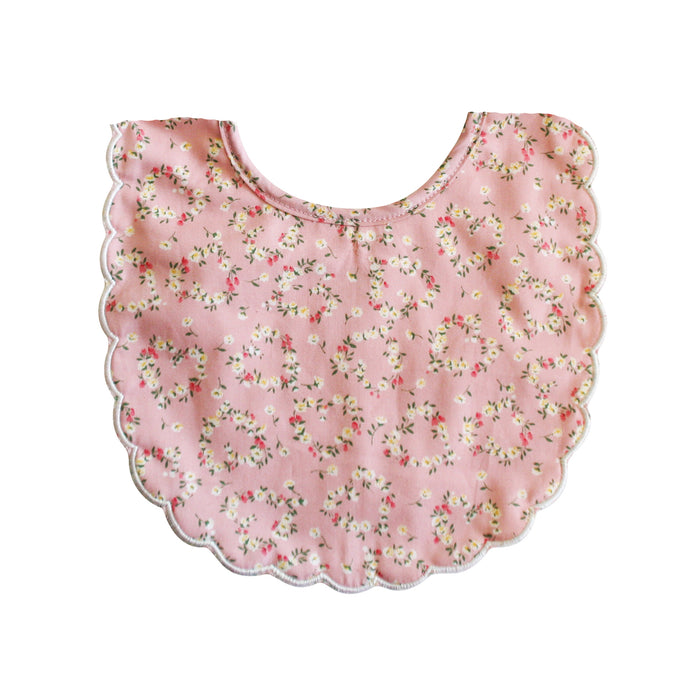 Scallop Bib Posy Heart